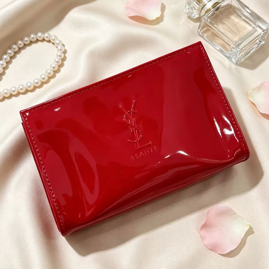 Sac cosmétique en cuir verni r - Ysl Beauty Makeup Bag avis et prix