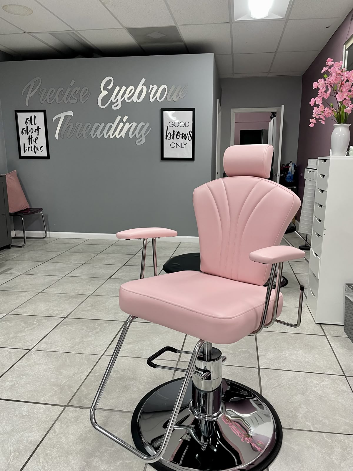 Fauteuil de salon de beauté pe - Makeup Beauty Lounge avis et prix