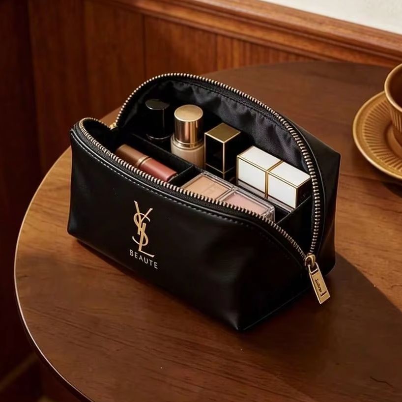Sac à Cosmétiques YSL Grande C - Ysl Beauty Makeup Bag avis et prix